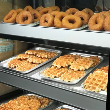 Wizards Frozen Wonders Doughnuts & Waffles