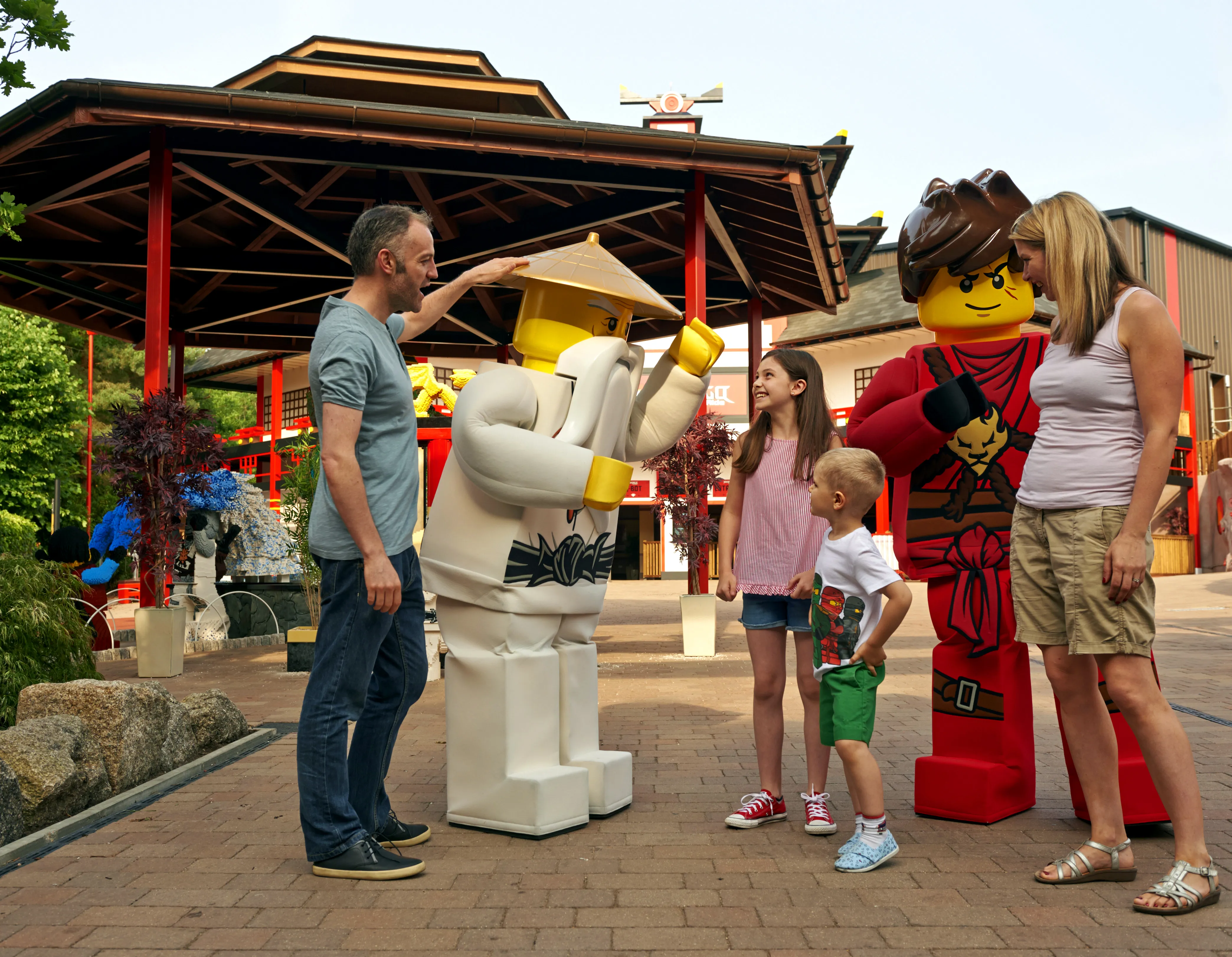 Family meeting Master Wu and Kai from LEGO NINJAGO