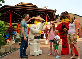 Family meeting Master Wu and Kai from LEGO NINJAGO