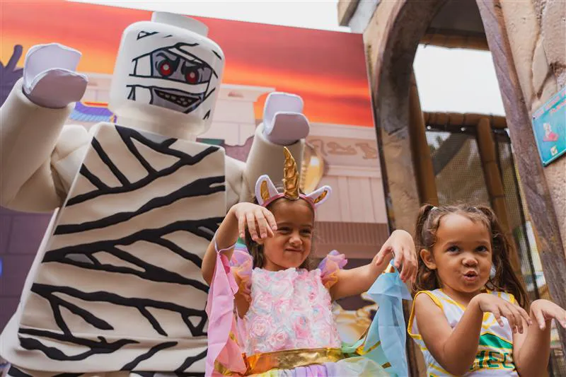 Children With Mummy