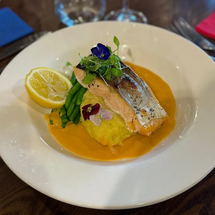 Tournament Tavern Dish