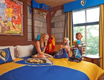 Family in Knight's room at LEGOLAND Castle Hotel
