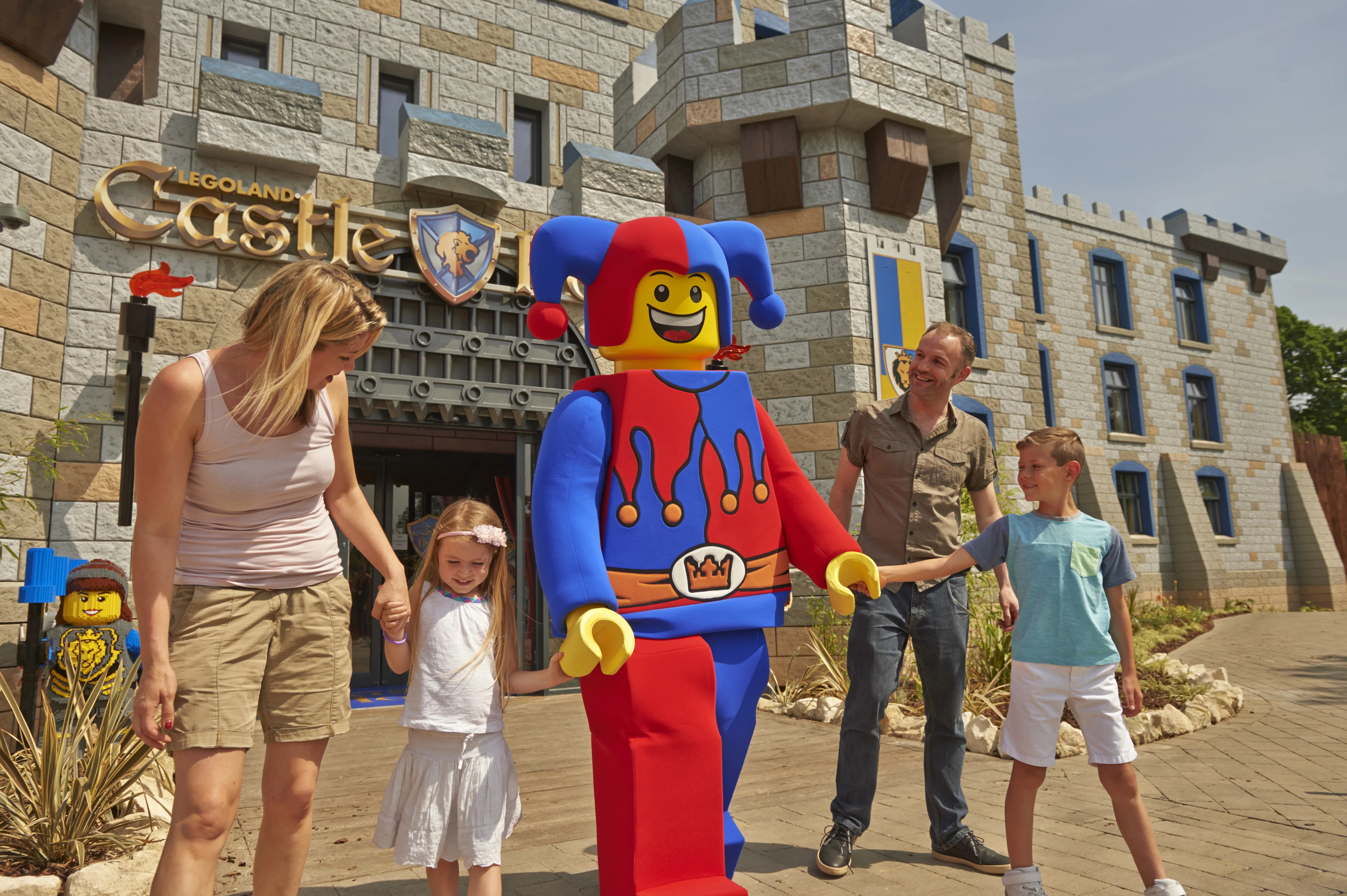 Family meeting Jester at the LEGOLAND Castle Hotel