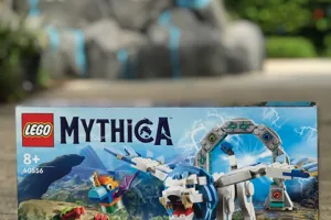 LEGO MYTHICA Set In MYTHICA