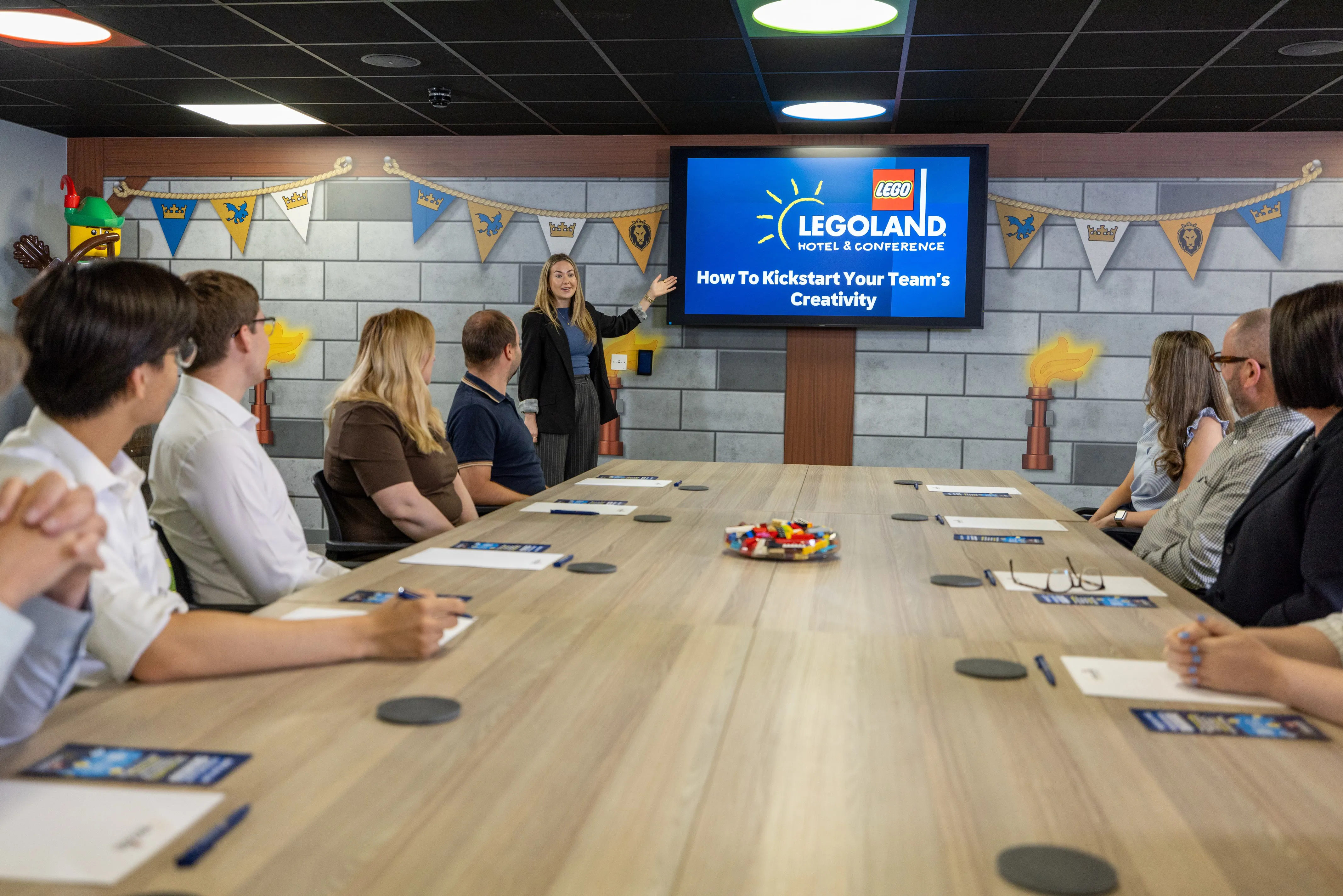 LLW Conference Room Stills (44 Of 205) (1)