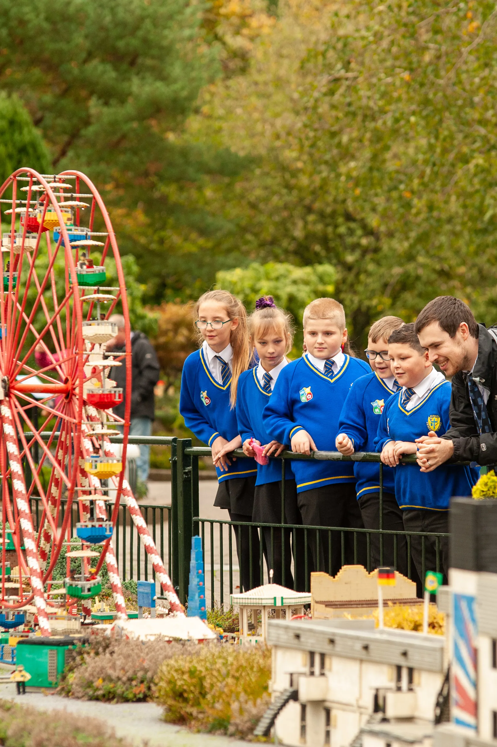 School Children and Teacher looking at Miniland at the LEGOLAND Windsor Resort