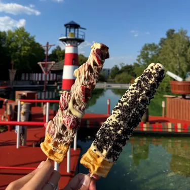 Heartlake Desserts