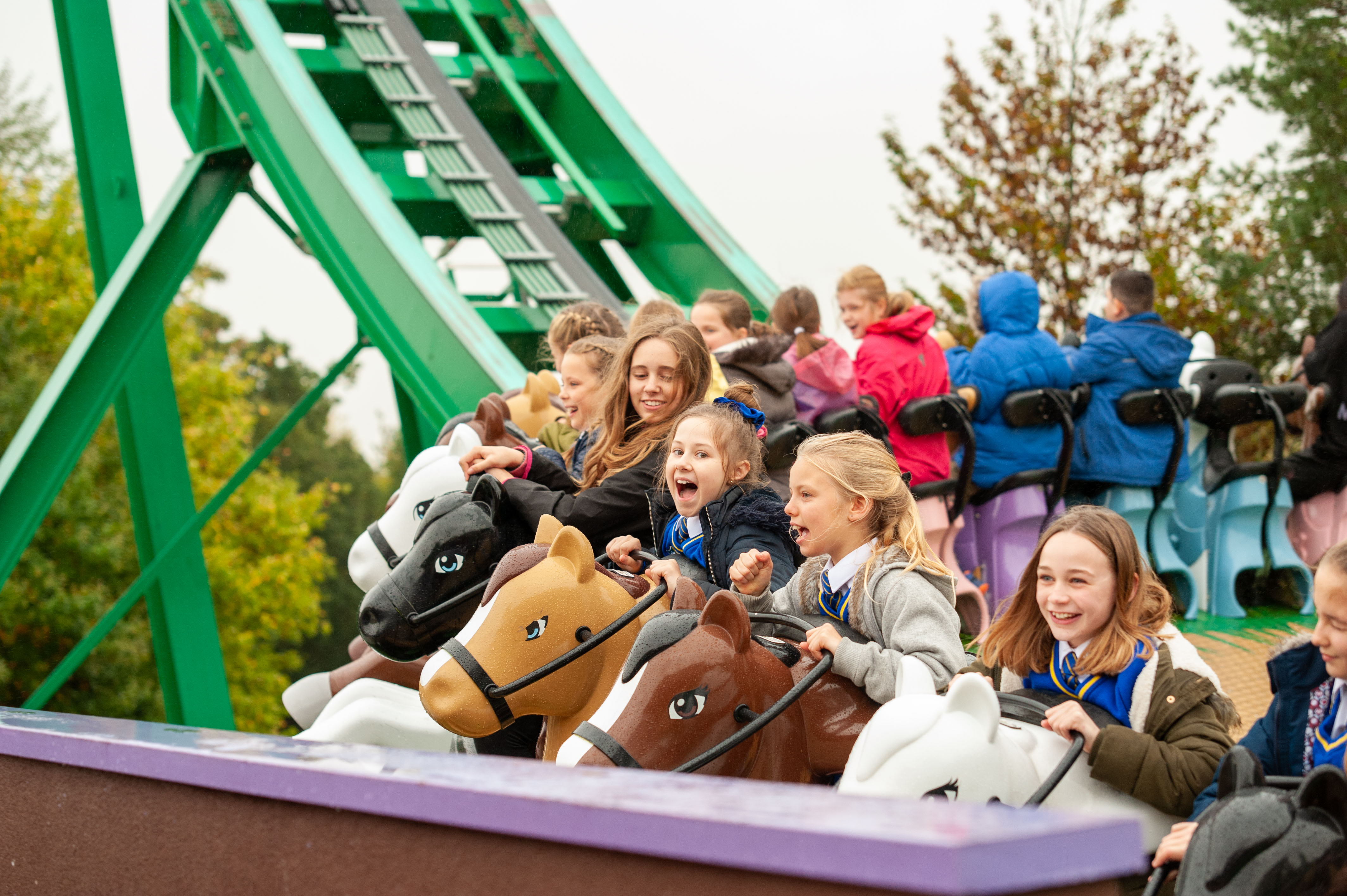 School group at Mia's Riding Adventure at the LEGOLAND® Windsor Resort