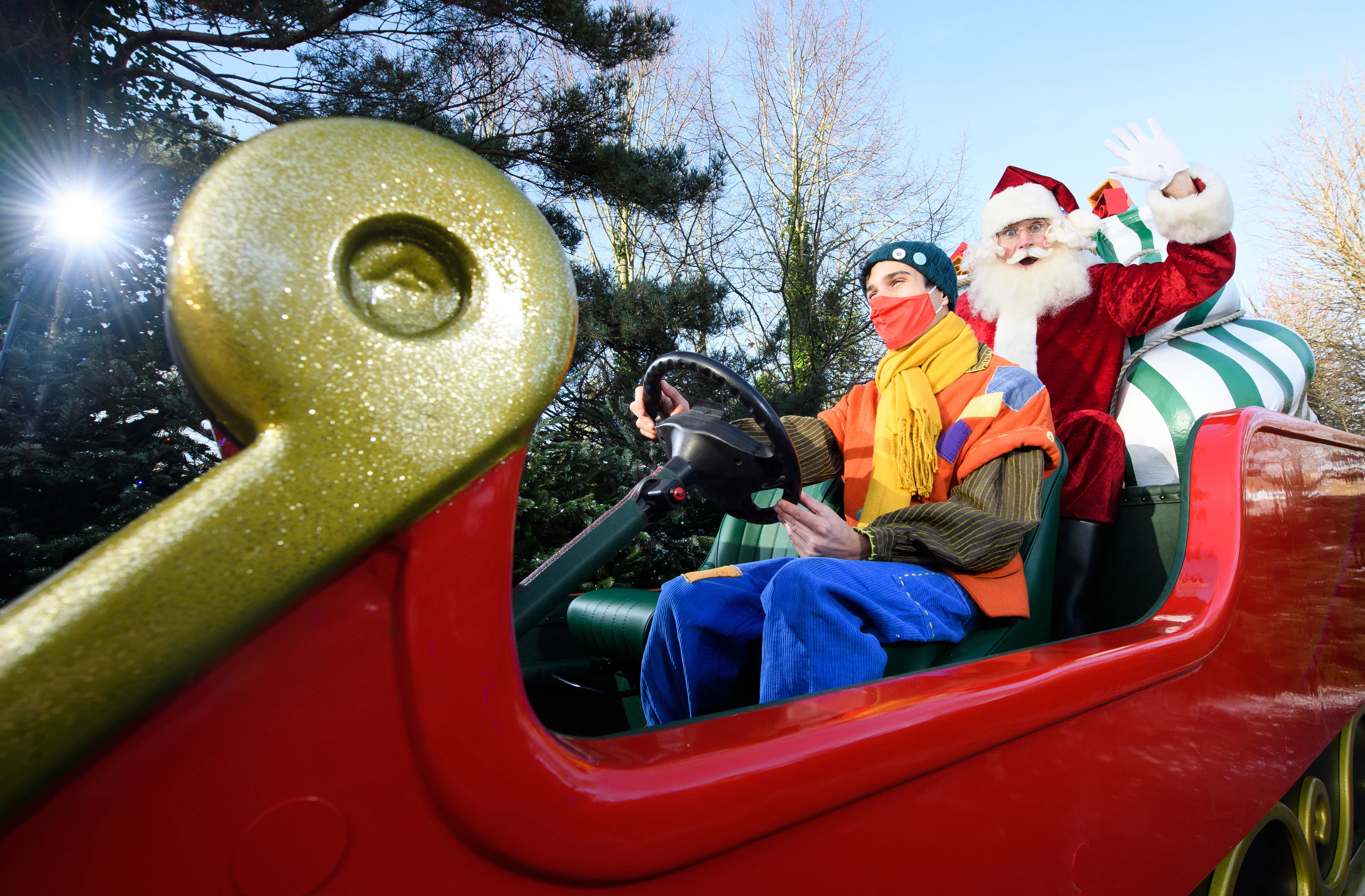 Father Christmas and Elf on Sleigh around LEGOLAND Windsor Resort