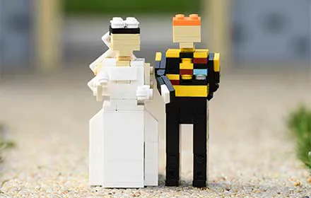 Prince Harry & Meghan Markle getting married - LEGO Models at the LEGOLAND Windsor Resort